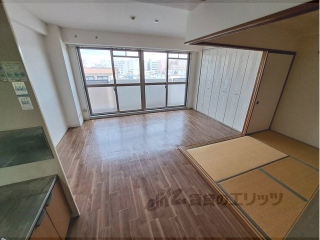 居室・リビング　リビング