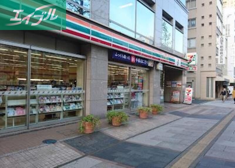 コンビニ　セブンイレブン岡山桃太郎大通り店（コンビニ）まで352m