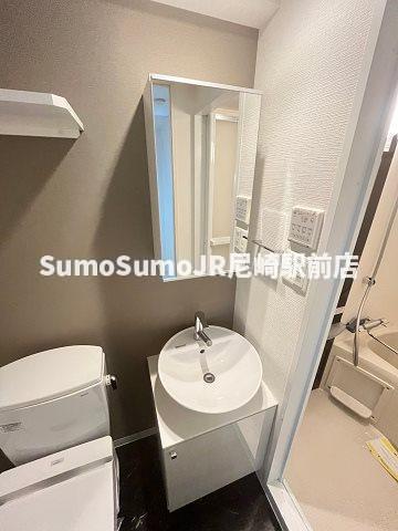 洗面設備　朝の身支度には欠かせない独立洗面化粧台