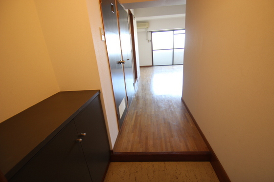 玄関　※他号室の写真です