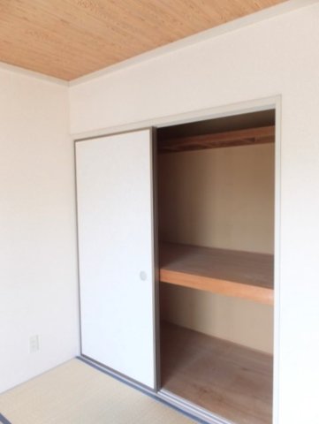 収納　2F　和室収納
