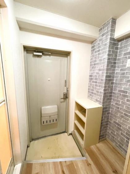 玄関　※別部屋の写真です