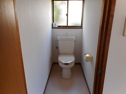 金成貸家のトイレ写真