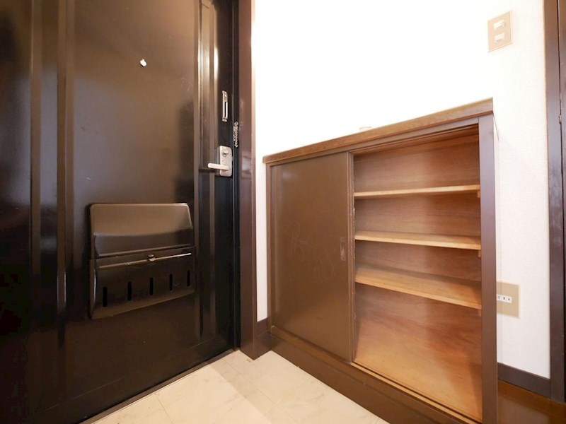 収納　シューズボックス