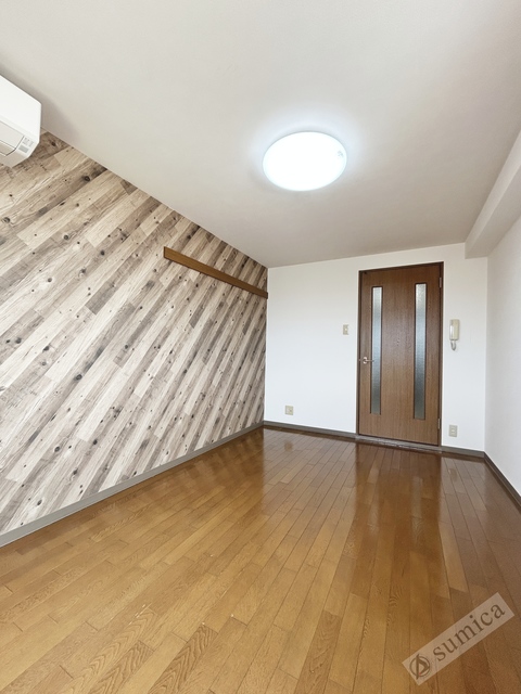 その他　アクセントクロスがオシャレを演出♪