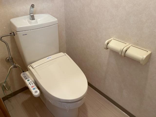 トイレ　シャワー付トイレ