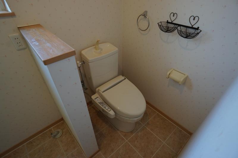 トイレ　温水洗浄便座