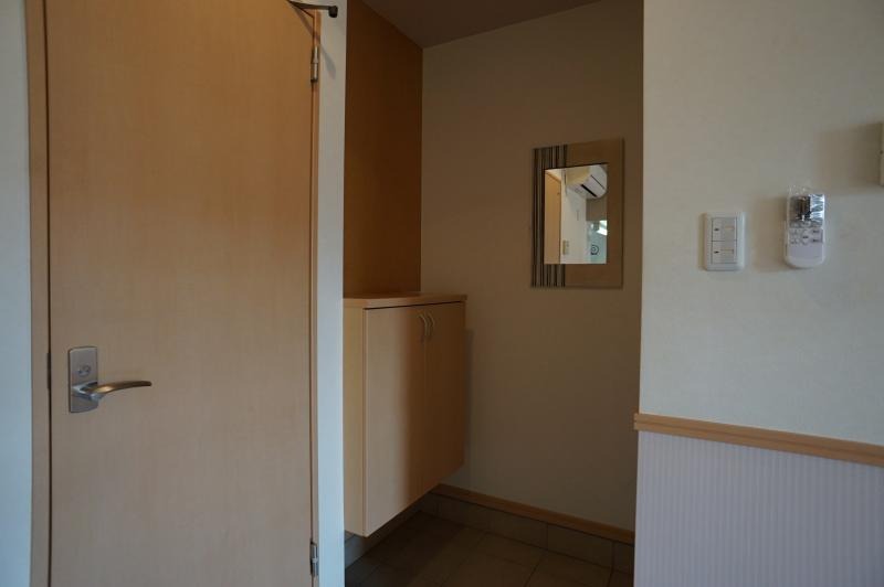 玄関　シューズボックス