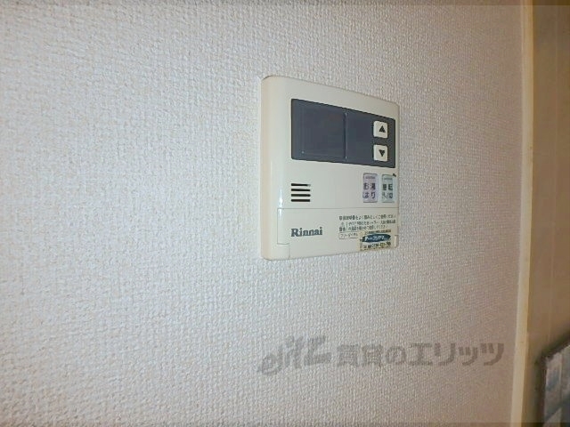 その他設備　給湯器リモコン