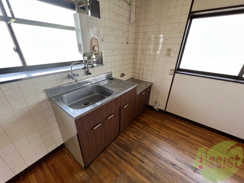 キッチン　キッチンはシンクも広く使い勝手が良さそうです。