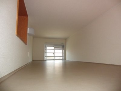 その他部屋・スペース　ロフト　奥行もかなりあります。