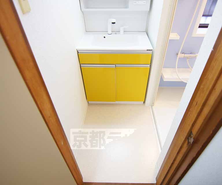 洗面設備　脱衣洗面所です。