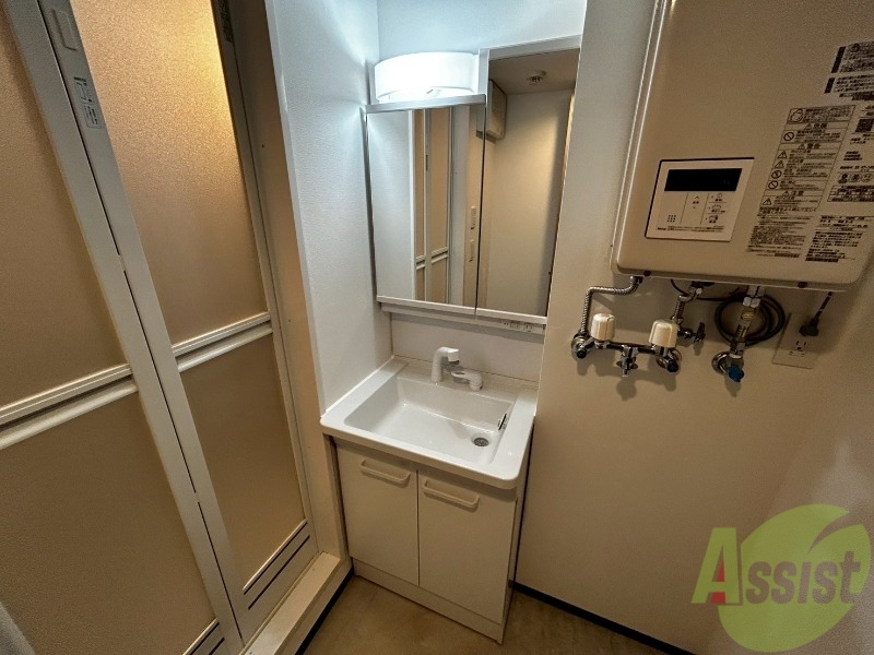 洗面設備　こちらに洗面台があります。朝の洗顔はこちらで。