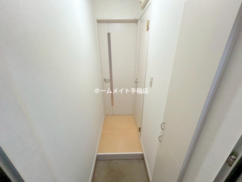 玄関　玄関スペース、シューズボックス付きです♪