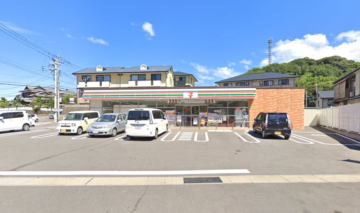 コンビニ　セブンイレブン 長与ニュータウン入口店（コンビニ）まで529m