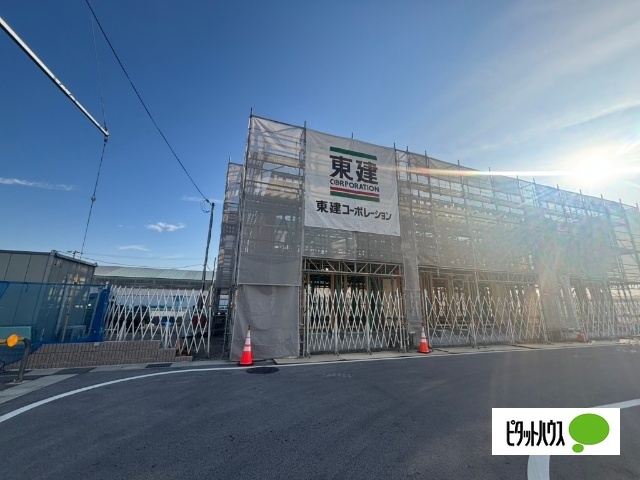 建物外観　建築中