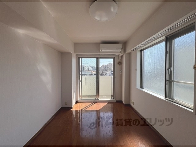 居室・リビング　洋室