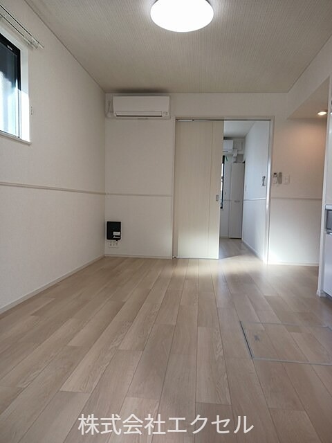 居室・リビング　広々とした室内です。