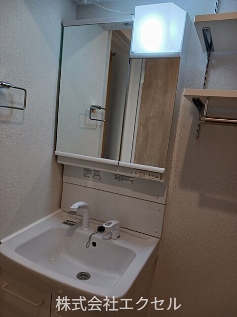 洗面設備　独立洗面台です。