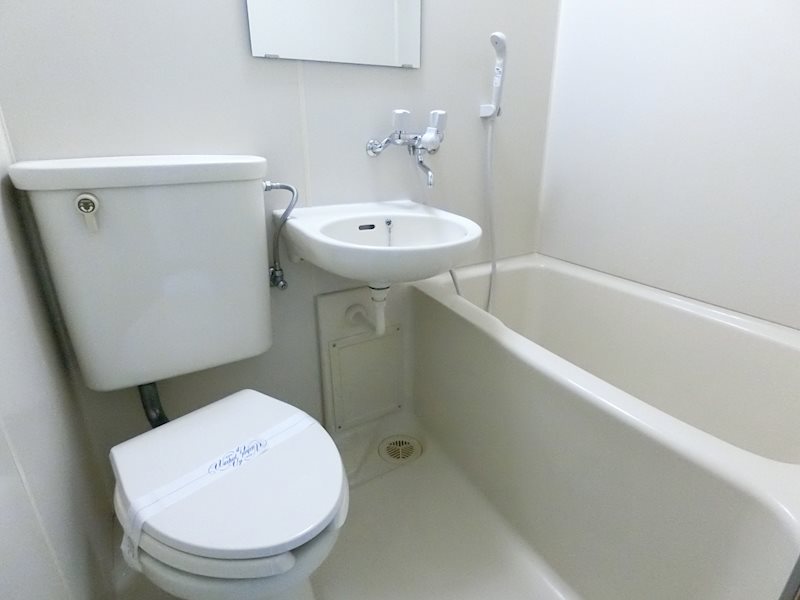 バス・シャワールーム　お掃除簡単ユニットバス！！