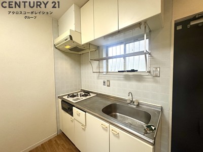 キッチン　2口ガスコンロ付で機能的なキッチンです！