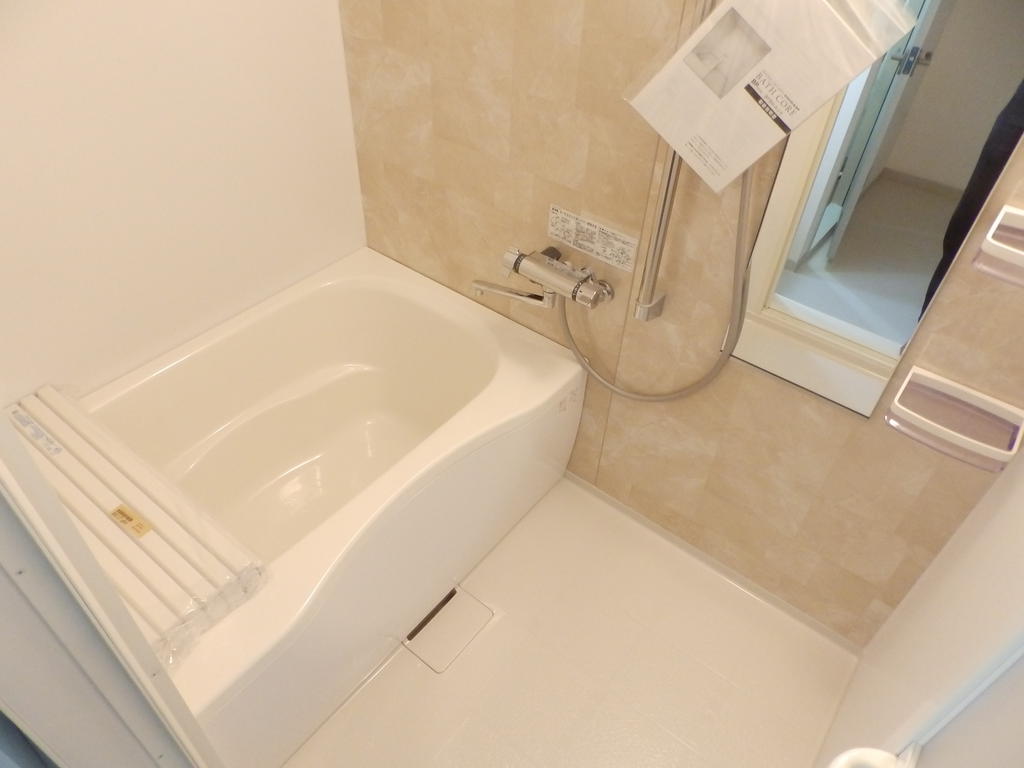 バス・シャワールーム　まだまだ綺麗です