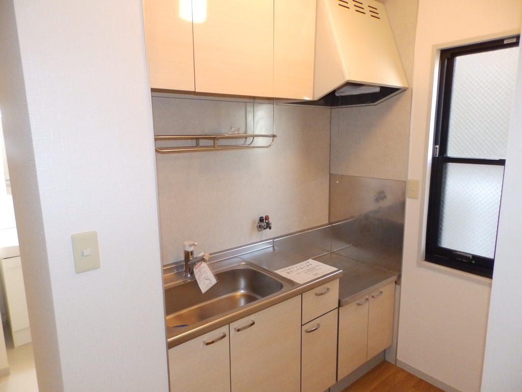 キッチン　コンロはご準備下さい