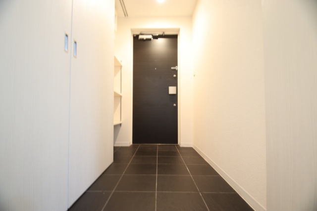 玄関　※別室の参考写真の為、現況優先です。