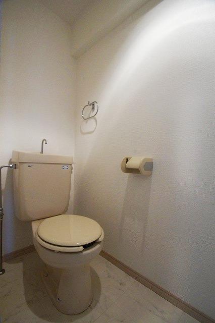 トイレ　シンプルで使いやすいトイレです