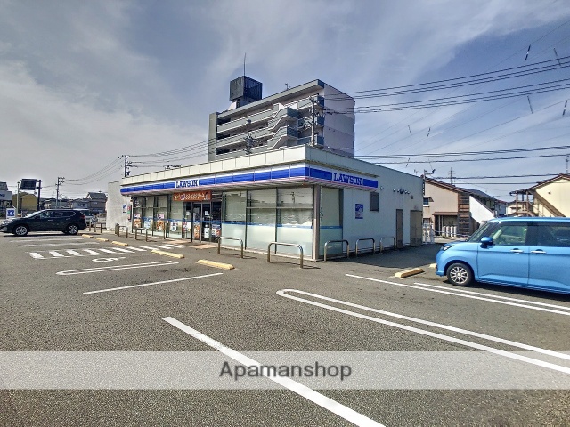 コンビニ　ローソン金沢若宮町店（コンビニ）まで421m