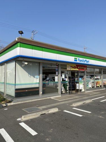 コンビニ　ファミリーマート 横井一丁目店（コンビニ）まで486m