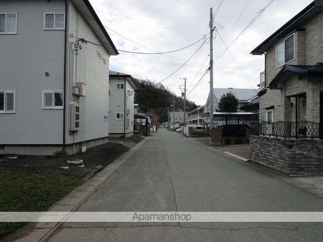 その他　周辺道路（その他）まで0m