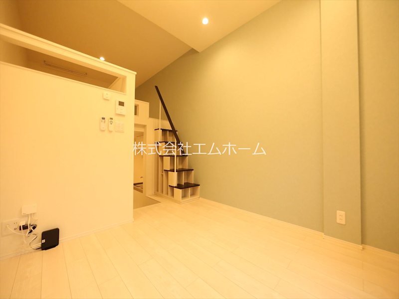 その他　洋室6帖　ロフト5.1帖（収納にも寝室にも使えます）