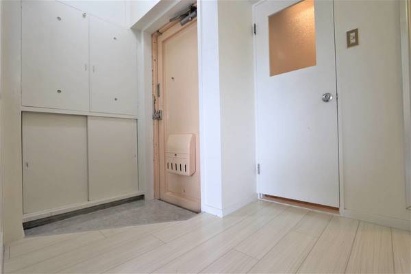 玄関　ビレッジハウスの同一物件・同一タイプの間取りの写真です