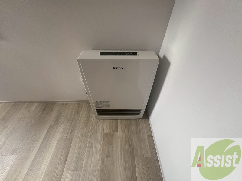 その他　暖房です。冬場の寒い日でも安心ですね～