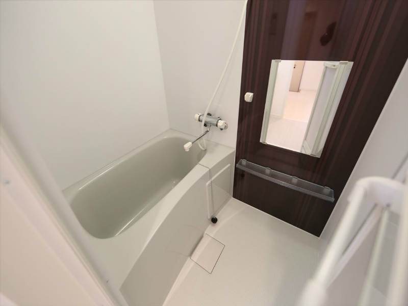 バス・シャワールーム　浴室暖房乾燥機付　24時間換気機能付バスルーム