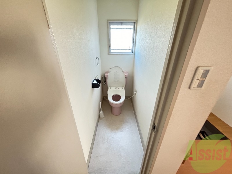 多井畑貸家のトイレ写真