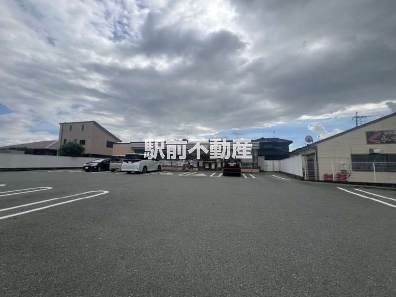 コンビニ　セブンイレブン三根店（コンビニ）まで1300m