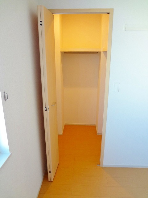 収納　ウォークインクローゼット