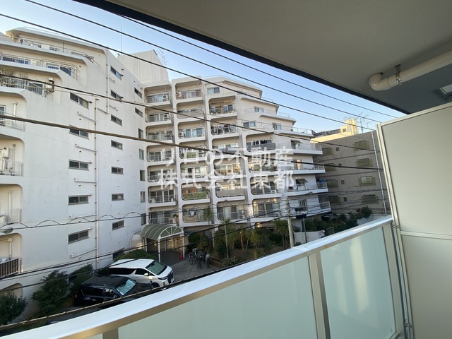 眺望　お部屋からの景色です！圧迫感がないので暮らしやすい♪