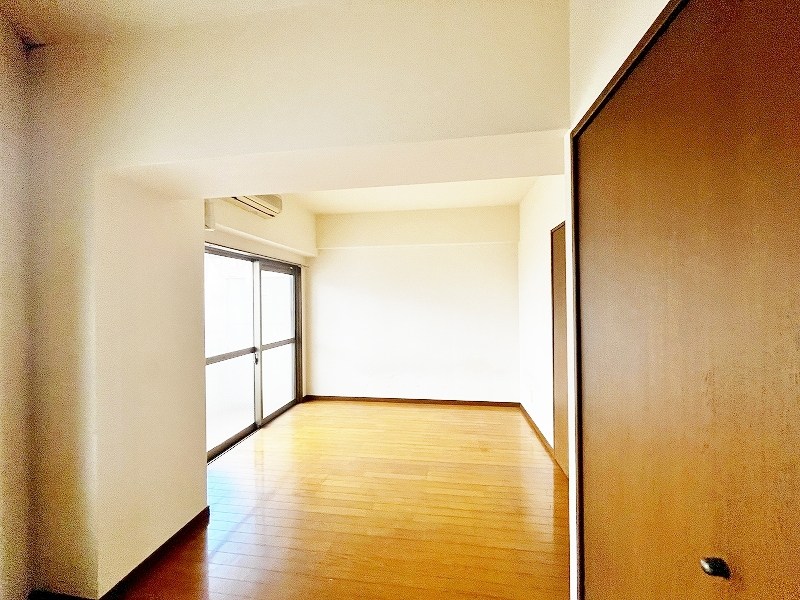 居室・リビング　★洋室7.6帖★