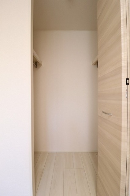 収納　クローゼット　洋室