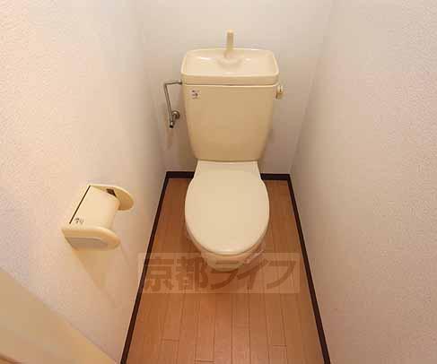 トイレ　清潔感のあるトイレです。