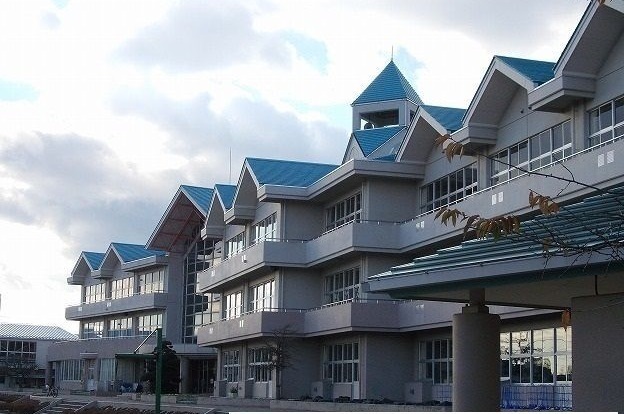 小学校　三島小学校（小学校）まで850m