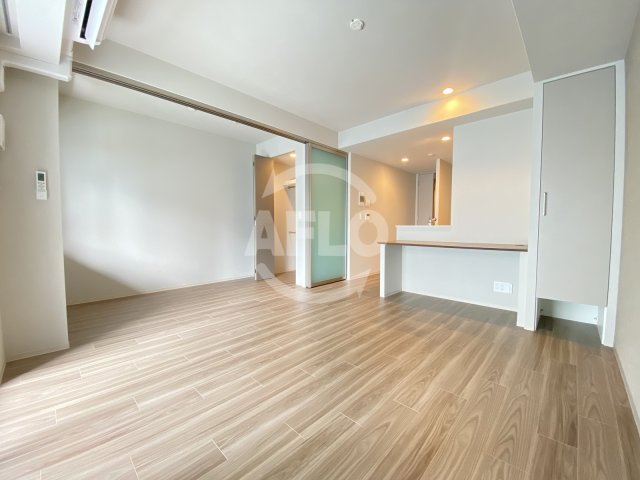 居室・リビング　アーバネックス本町II　リビング