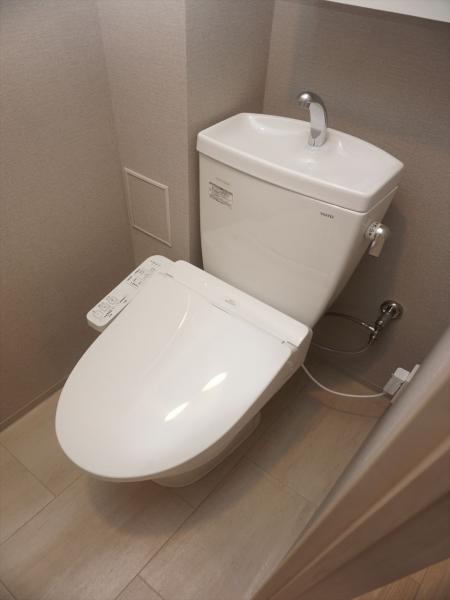 トイレ　トイレ