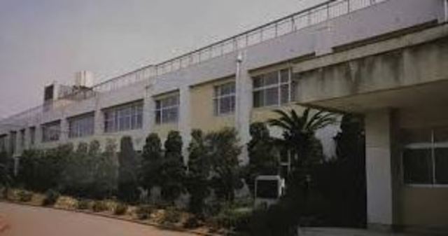 中学校　沼津市立原中学校（中学校）まで611m