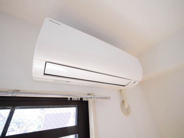 その他　★エアコン★