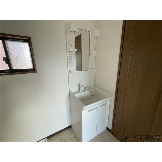 洗面設備　洗髪洗面化粧台