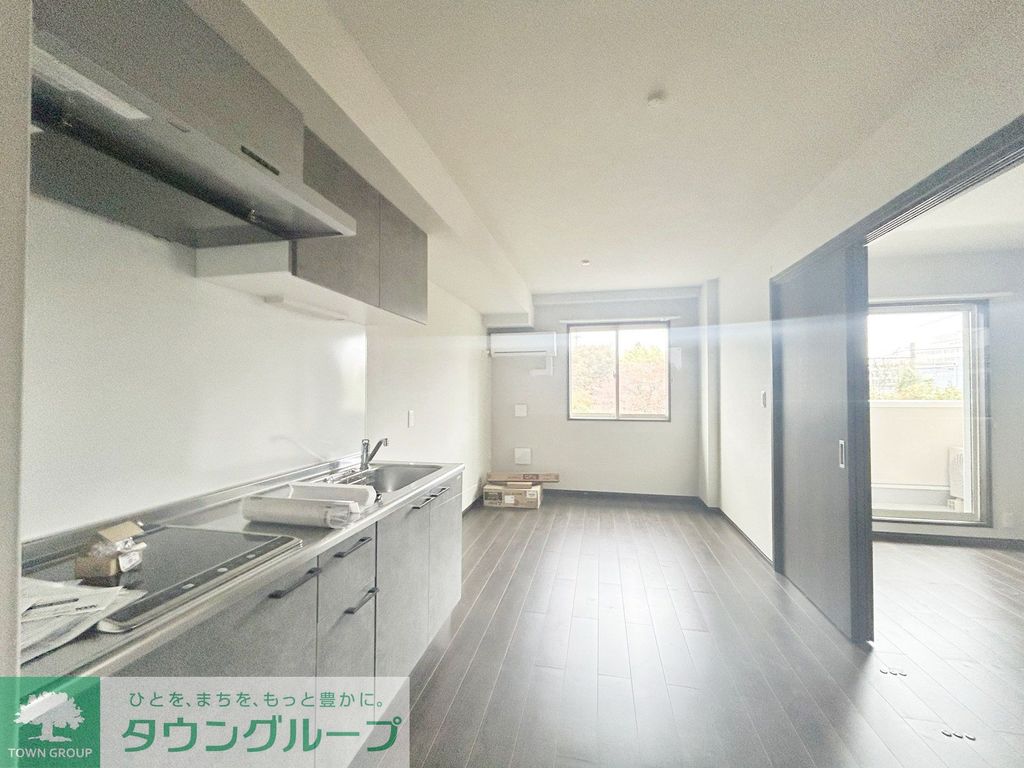 居室・リビング　エントランス